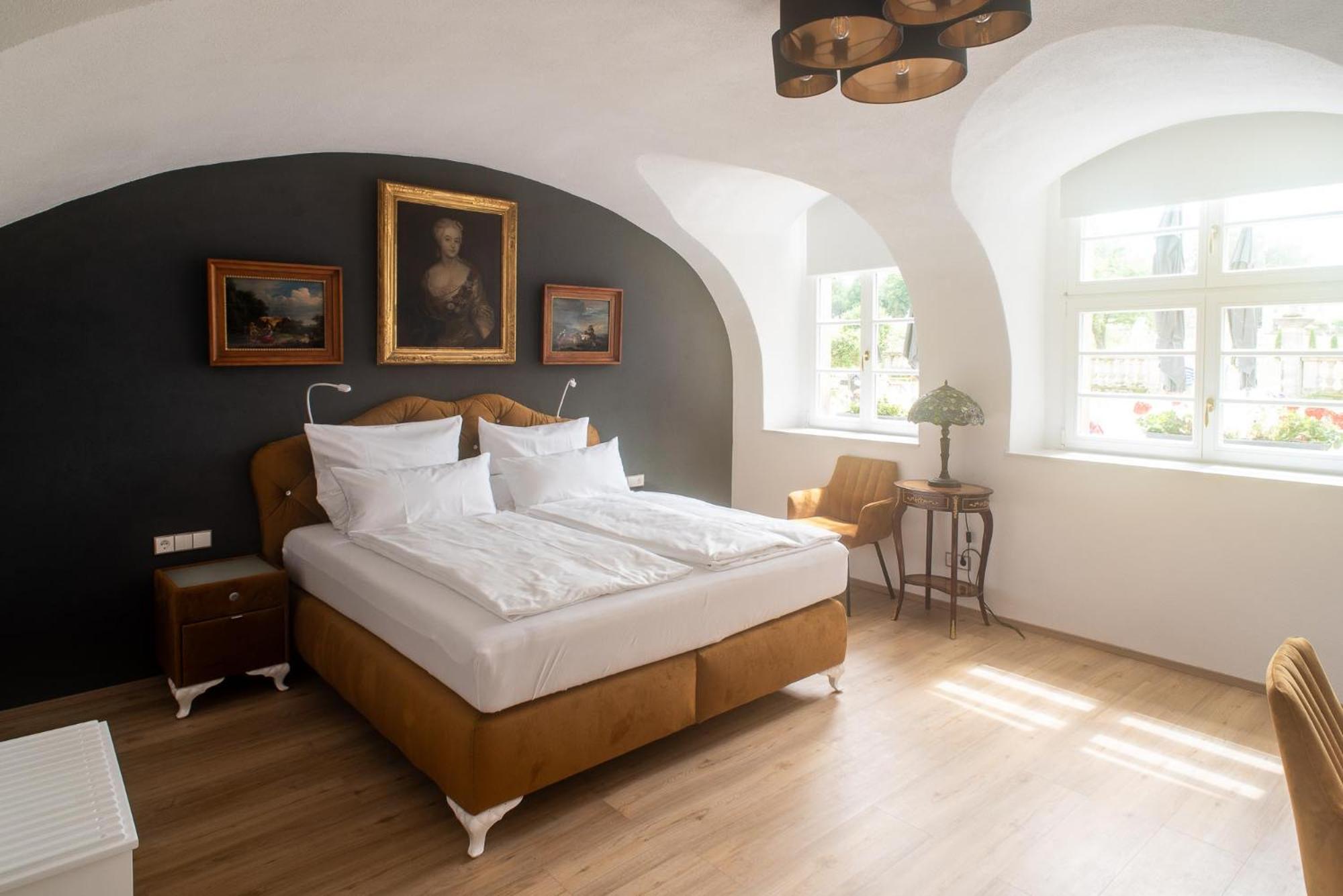 באיירוט Schloss Hotel Colmdorf מראה חיצוני תמונה