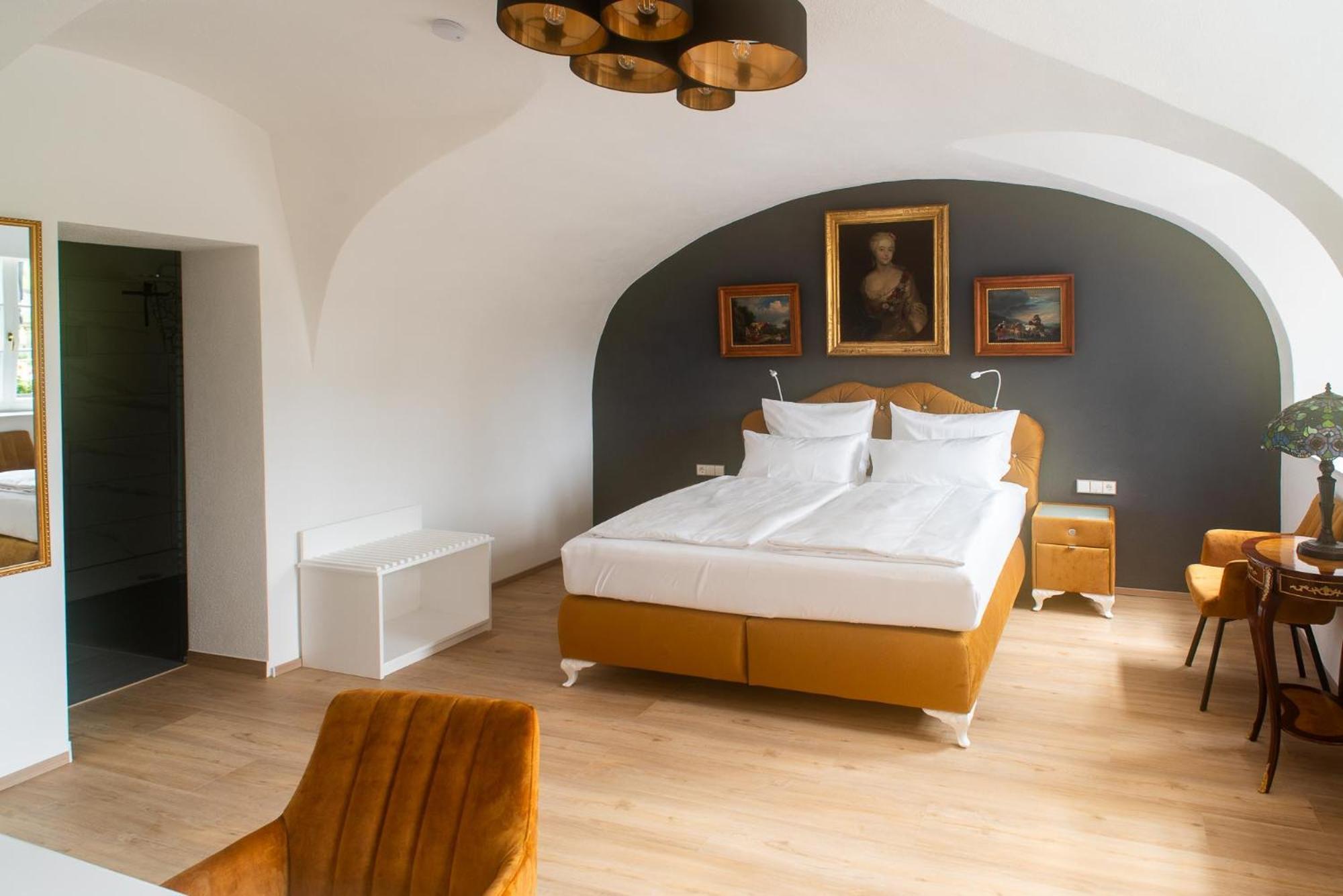 באיירוט Schloss Hotel Colmdorf מראה חיצוני תמונה